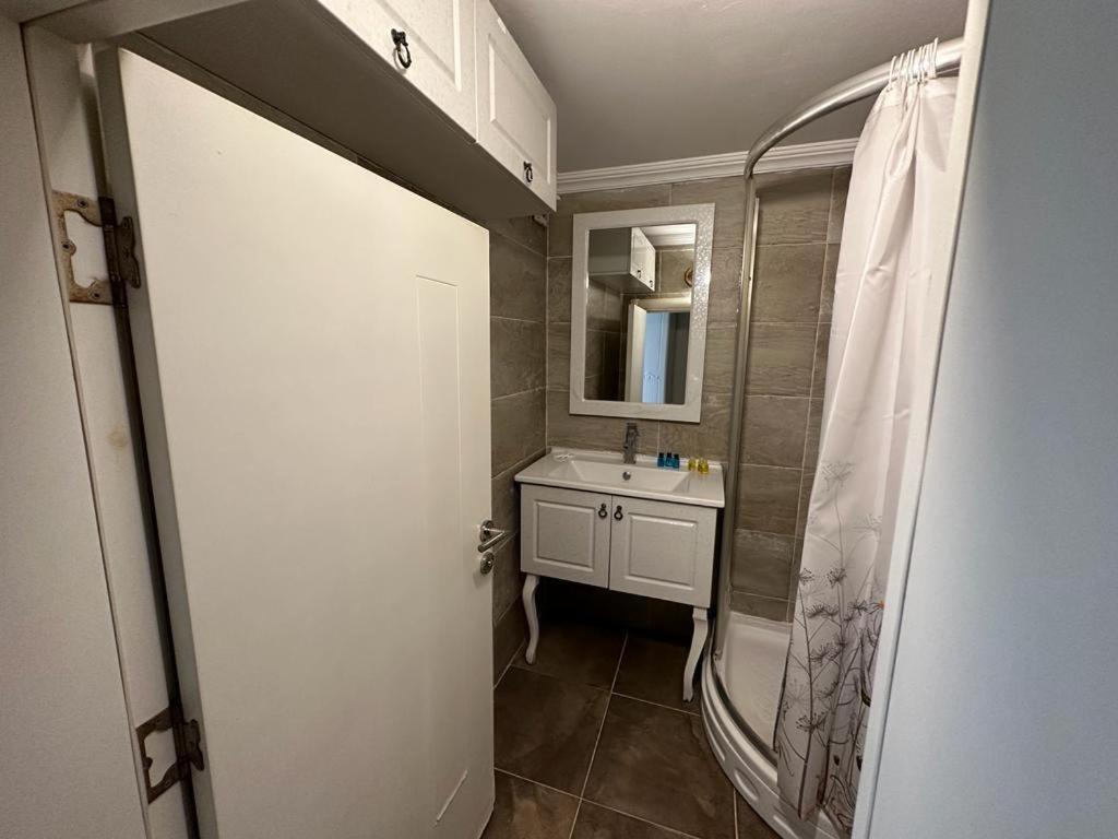 Golden Anova Pera Taksim Hotel