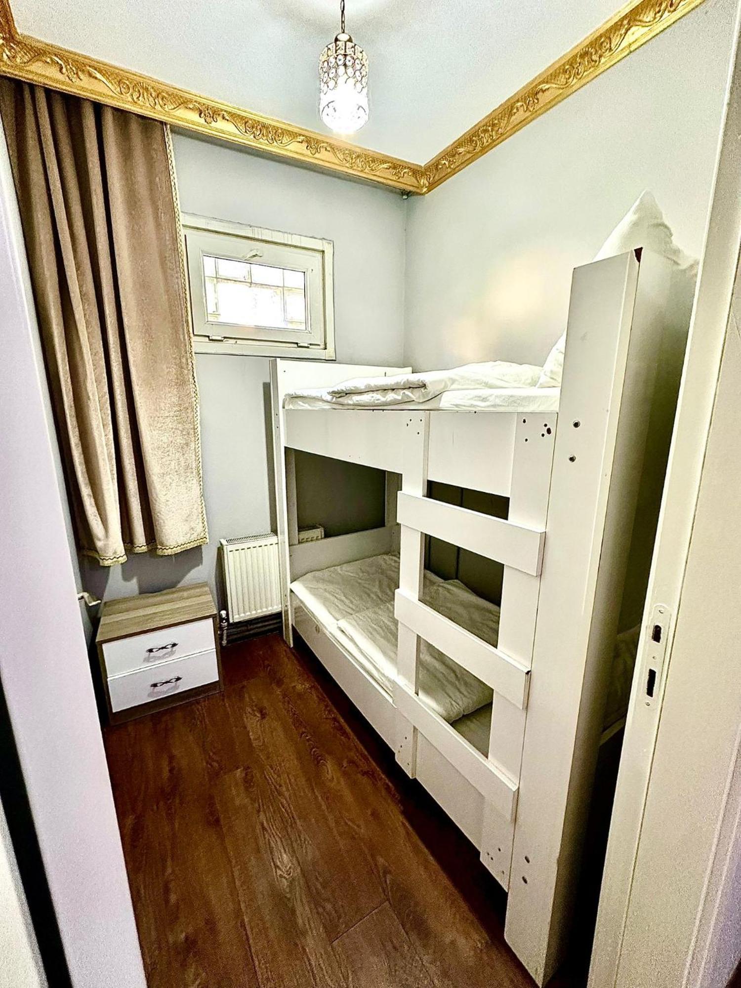 Hotel Golden Anova Pera Taksim 3*