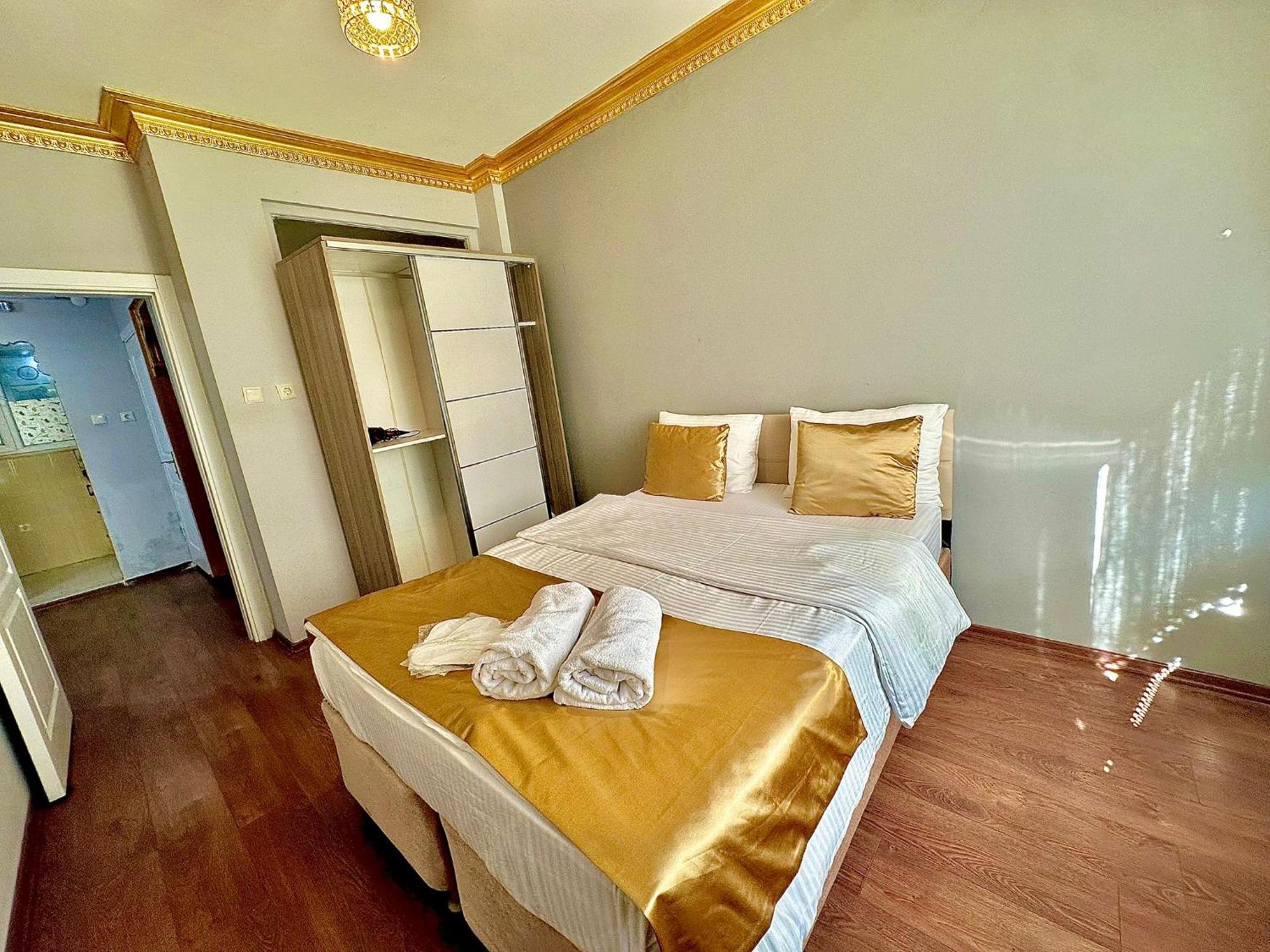 Golden Anova Pera Taksim Hotel 3*